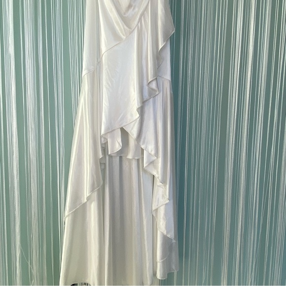 White Satin Spaghetti Strap Maxi Dress NWT - Picture 5 of 16